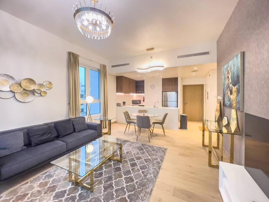 Lovely 2-Bedroom Vacation Home Near Beach Ντουμπάι Εξωτερικό φωτογραφία
